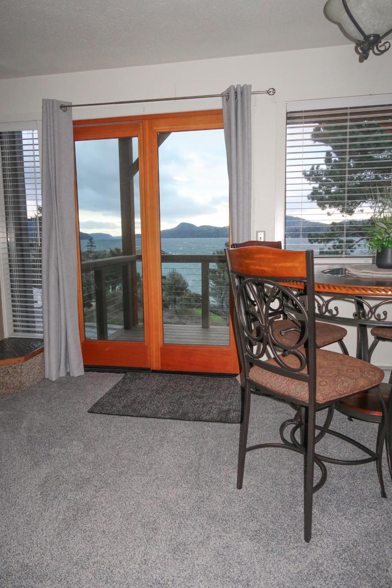 The Landmark Inn On Orcas Island Eastsound エクステリア 写真